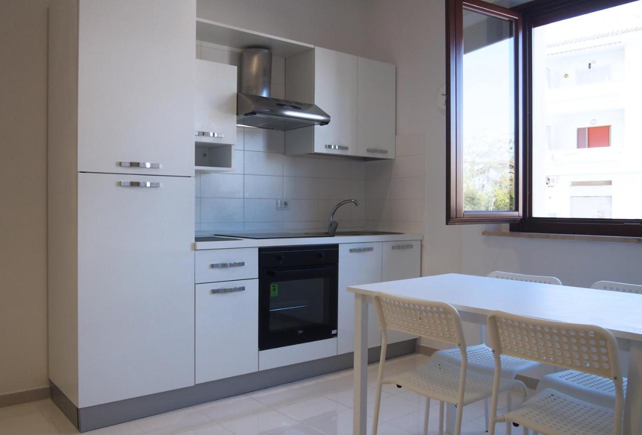 Le Rose Beach & Suites Appartamenti Fronte Mare A Villarosa Martinsicuro Eksteriør billede